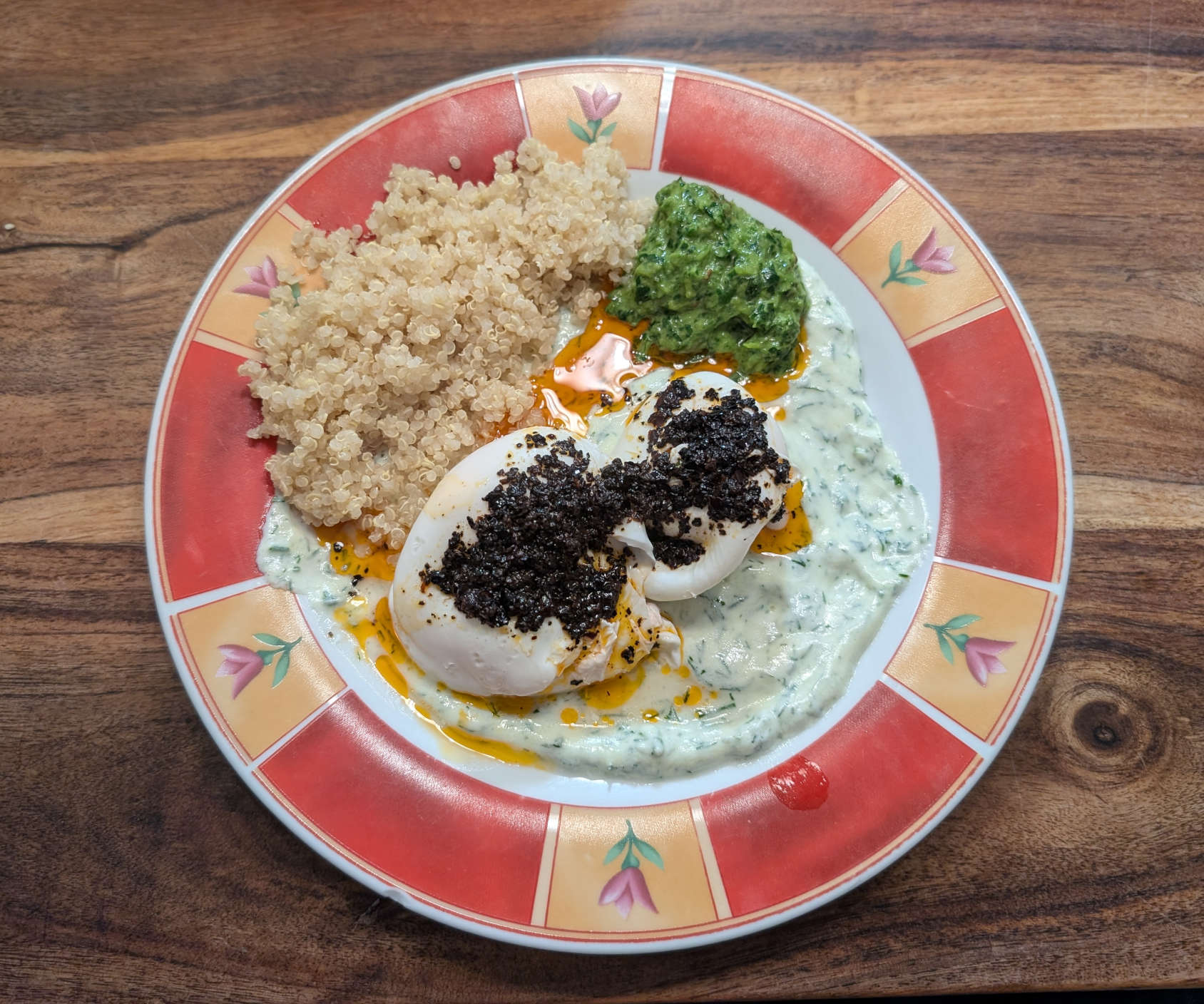 Pochierte Eier mit Urfa Biber