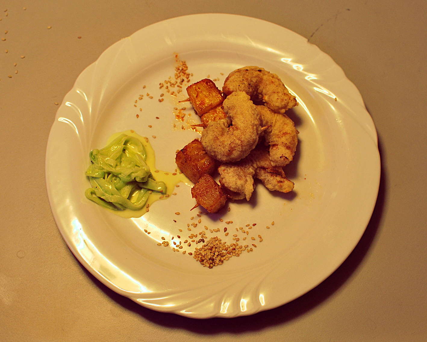Tempura-Garnelen mit Ananas